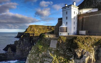 British Isles – Picturesque Ports, Isolated Islands, and Wonderful Wildlife - background banner