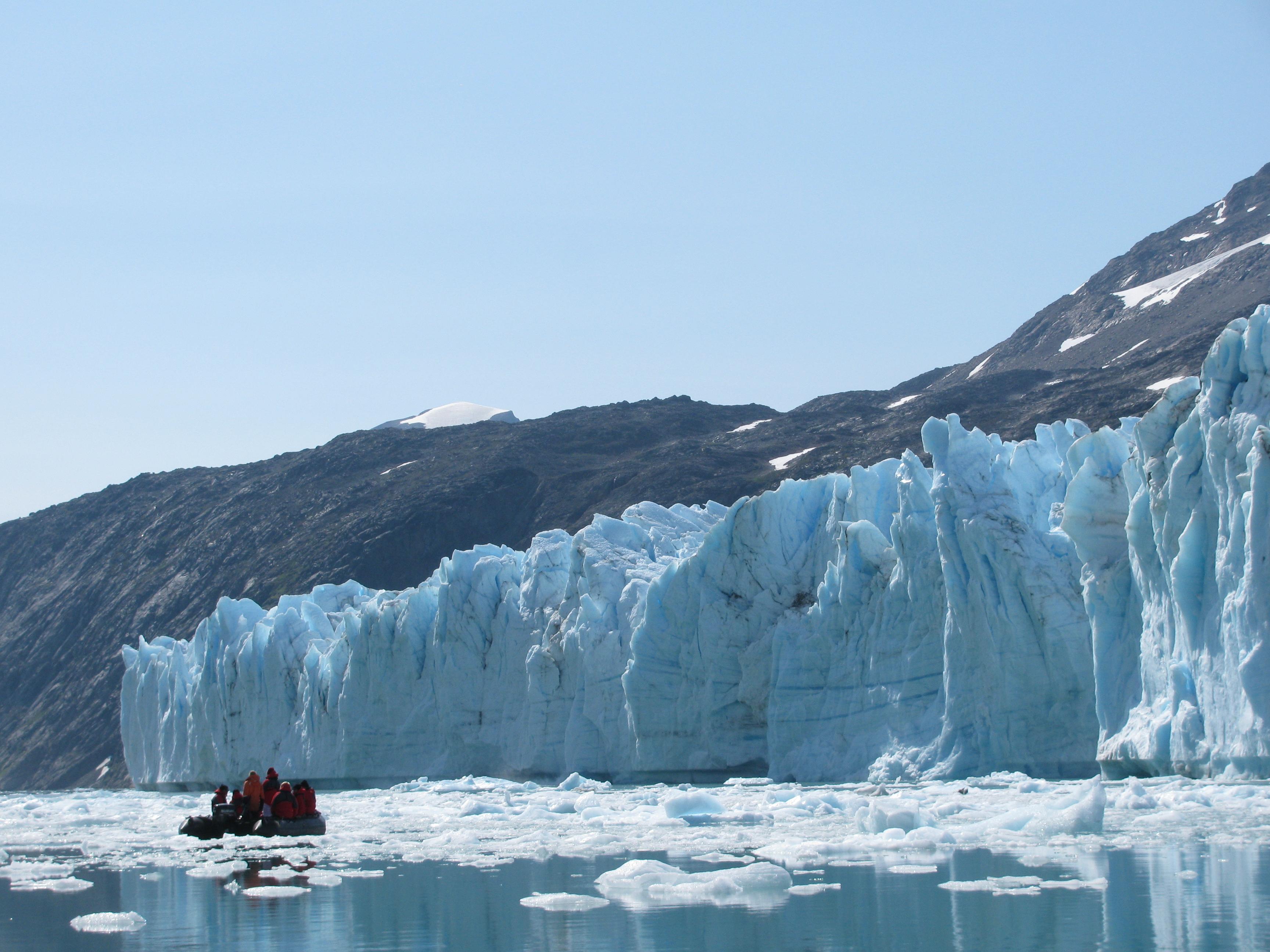 The World’s Largest Island - 7 Facts You Might Not Know About Greenland and 5 Reasons Why You Should Visit - background banner